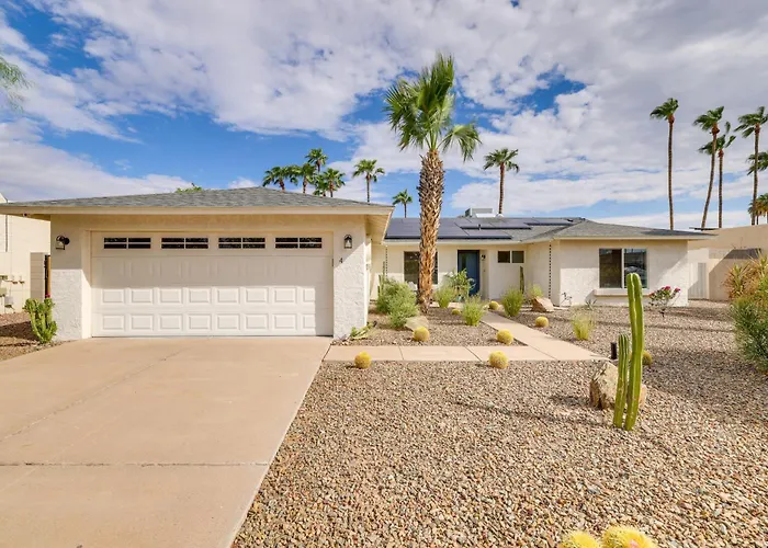 Holiday home Near Golfing & Shops: Scottsdale Gem W/ Patio! Phoenix